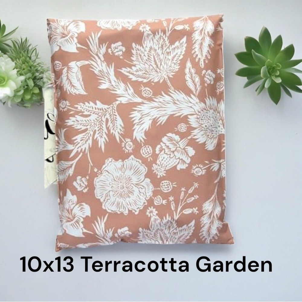 Terracotta Garden Poly Mailers 10x13 Pack of 25 - Picture 3 of 6